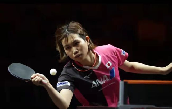 他在球场上 他在球场上