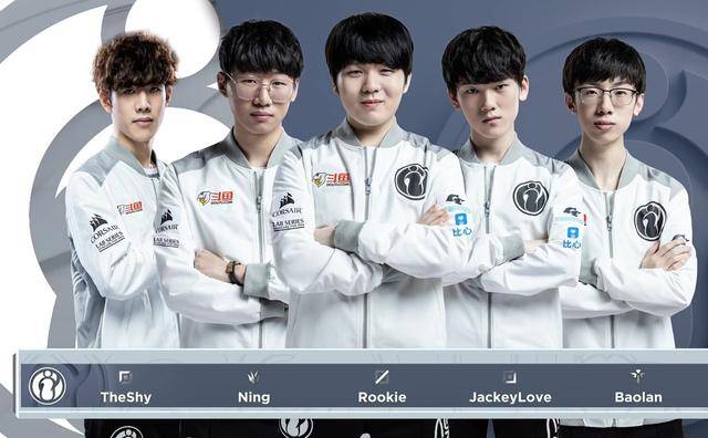 球队做出贡 球队做出贡