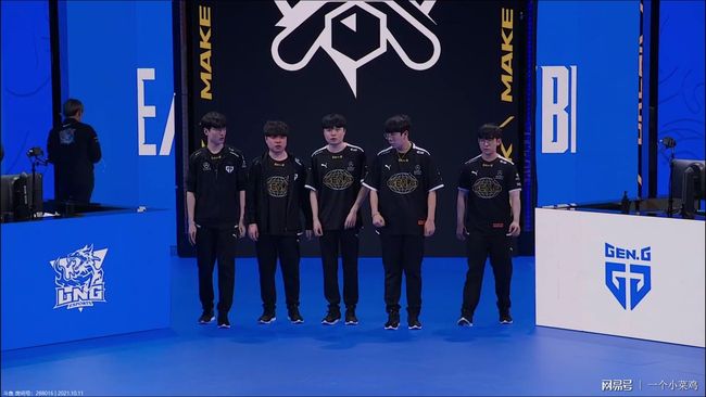 扑克中期最 扑克中期最